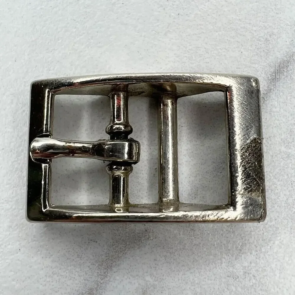 Small Silver Tone Simple Basic Belt Buckle